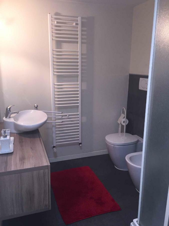 Nonno Pinin Apartment Turin Bagian luar foto